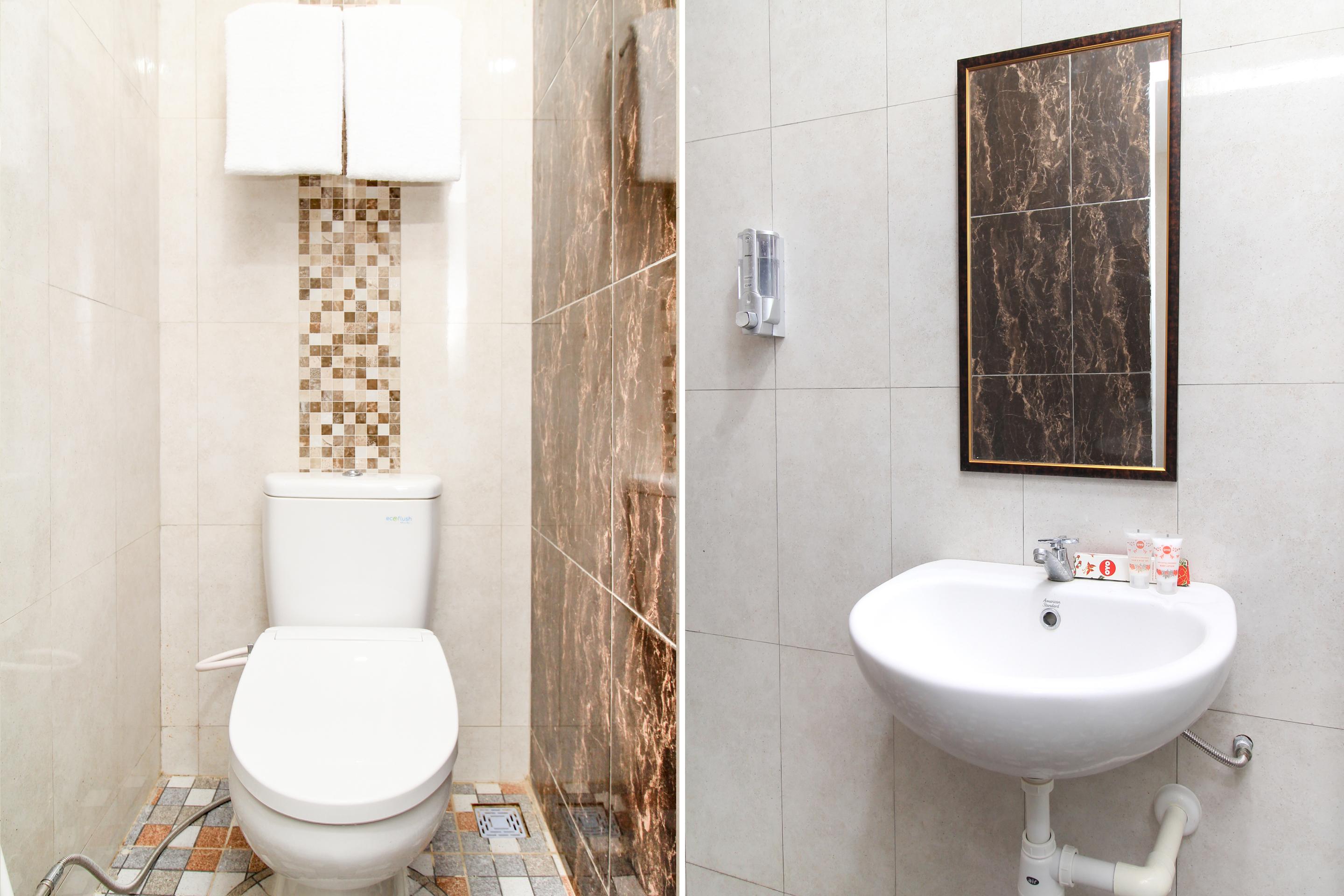 Super Oyo Capital O 217 A1 Hotel Surabaya Ngoại thất bức ảnh