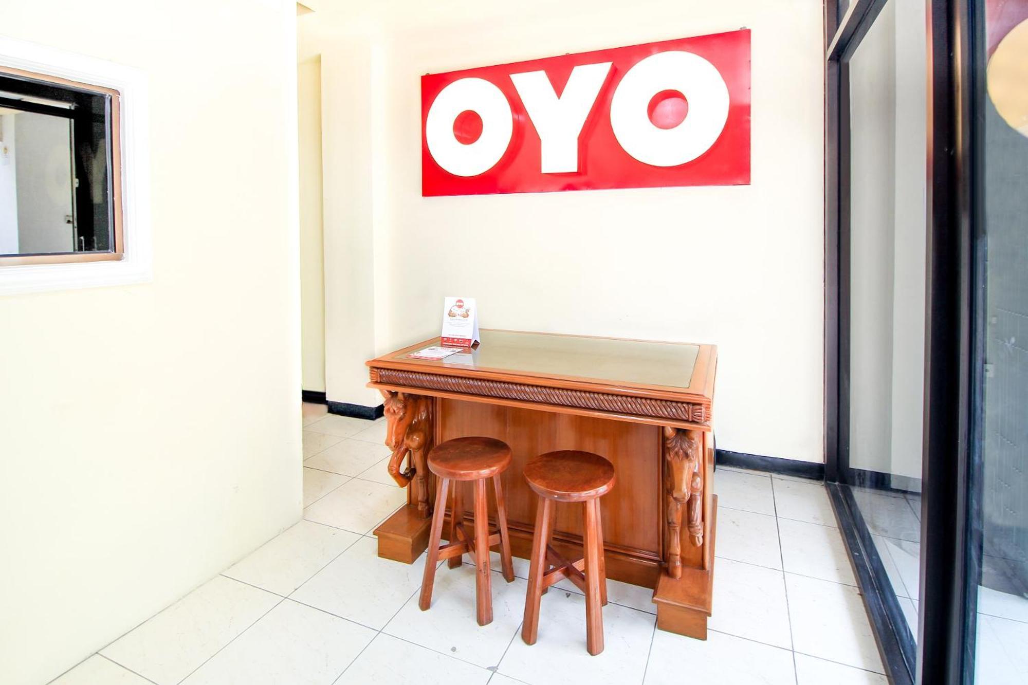 Super Oyo Capital O 217 A1 Hotel Surabaya Ngoại thất bức ảnh