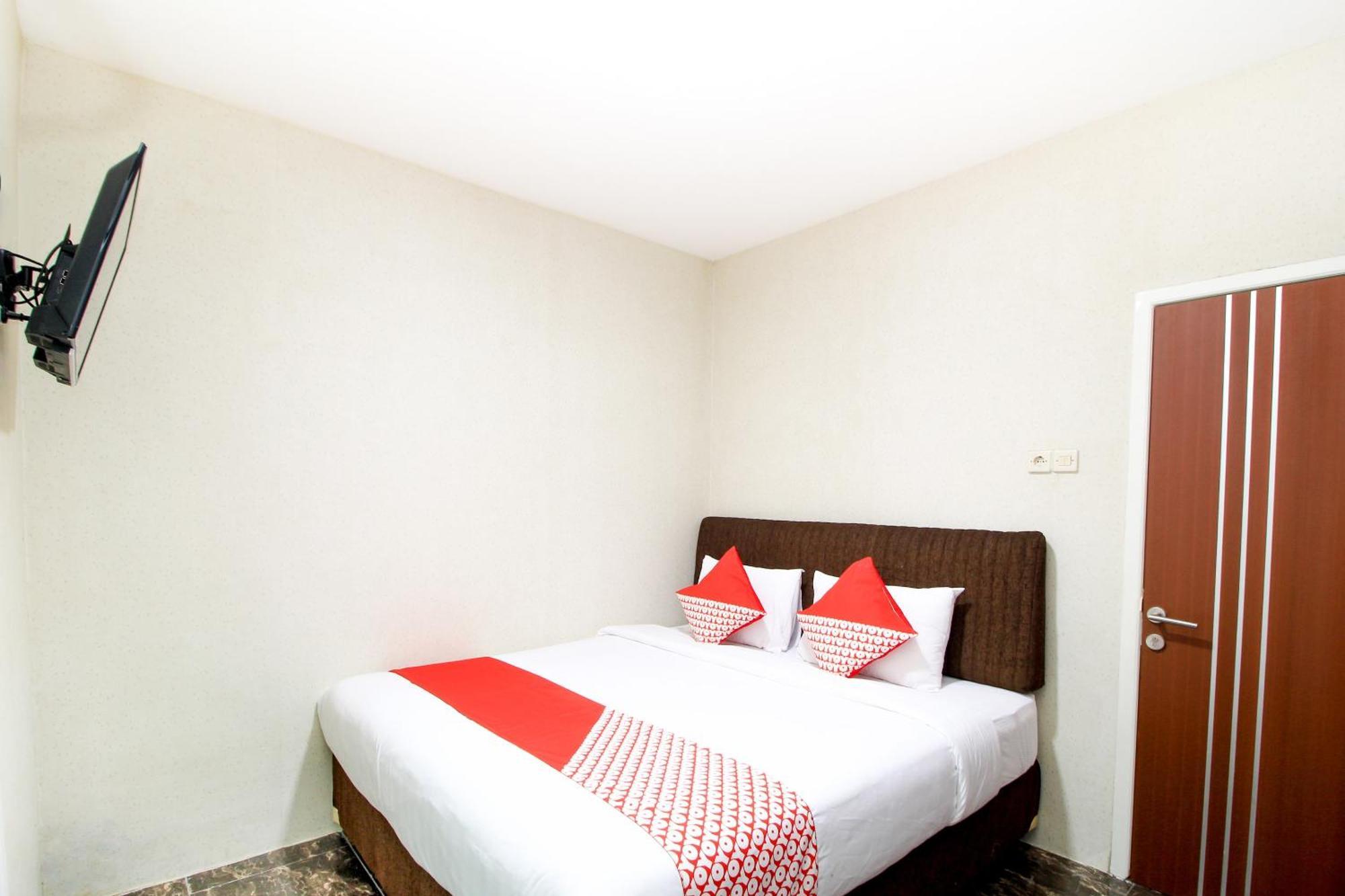 Super Oyo Capital O 217 A1 Hotel Surabaya Ngoại thất bức ảnh